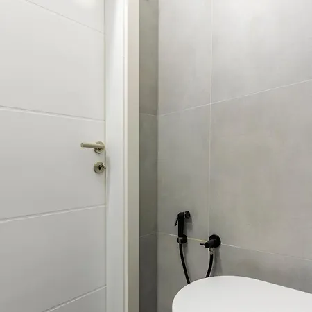 Modern In Old Town By Cable Car